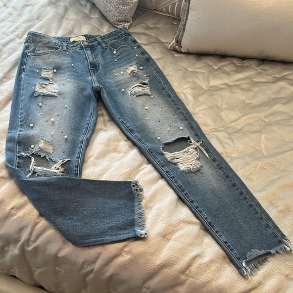 Cropped Redial Jeans for Moda Size 38 with Pearl & Pewter Embellishments - Picture 4 of 10